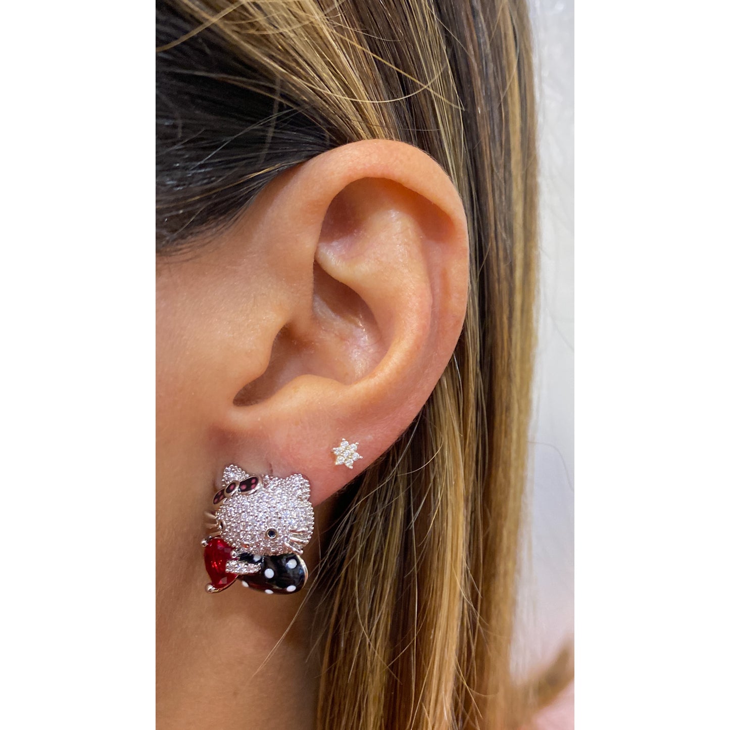 Aretes HEKIT