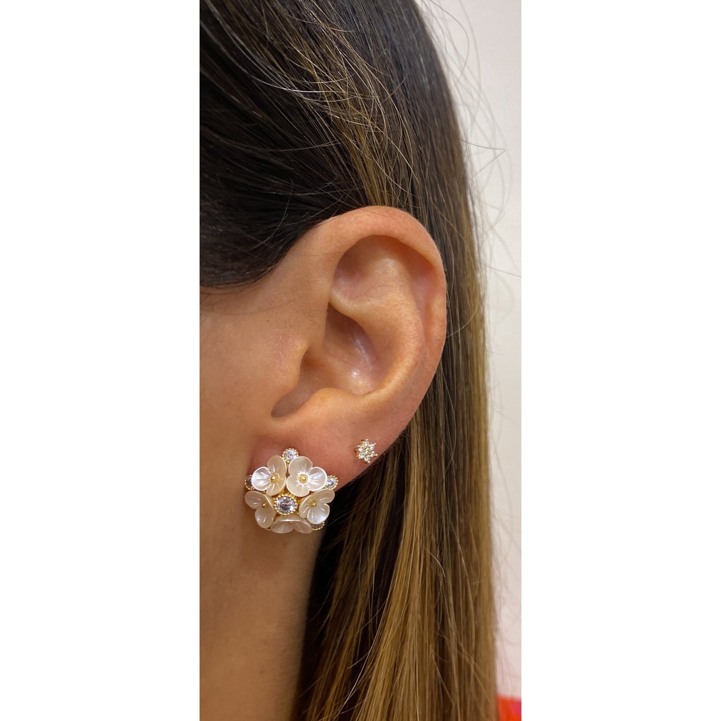 Aretes UWY Dorado