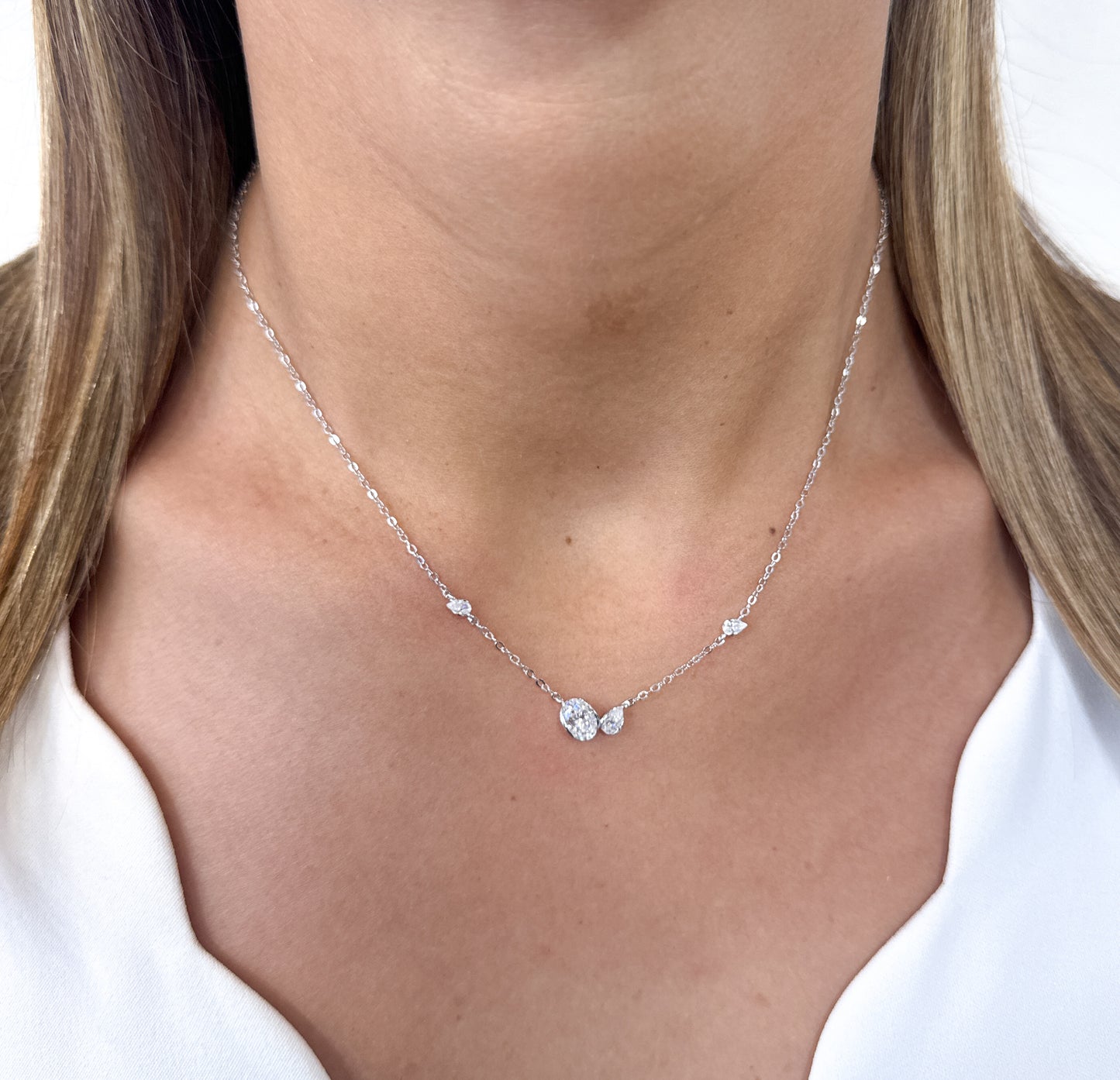 Collar XANU Plata Rodinada- Moissanita