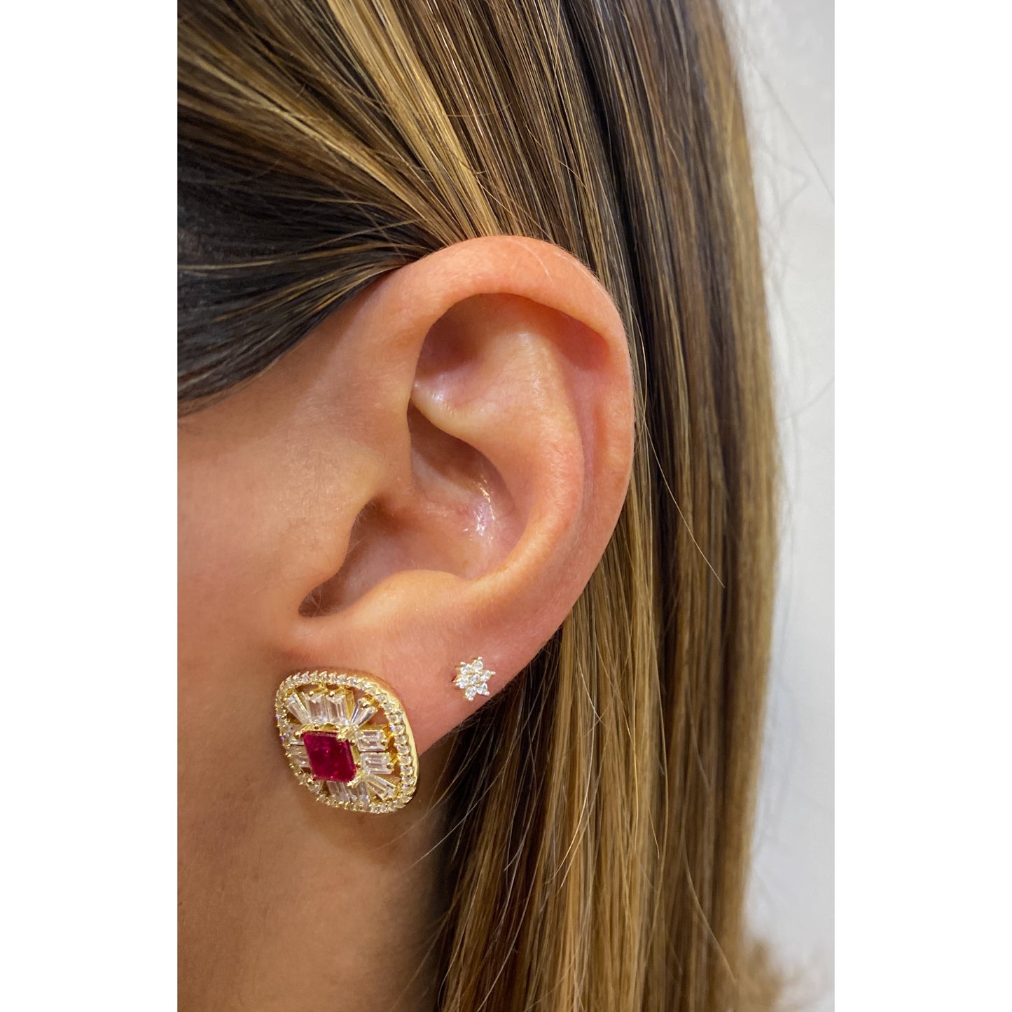 Aretes XAKIM