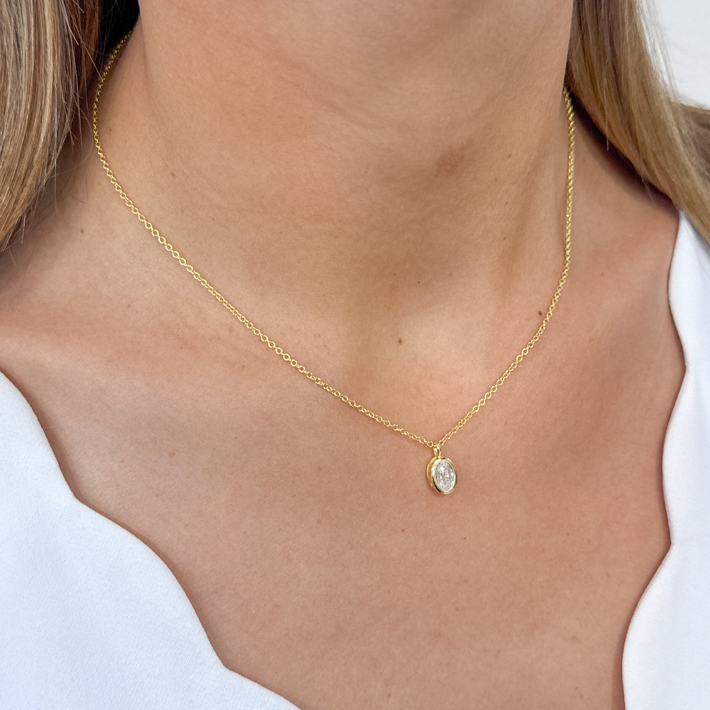 Collar IVILU Dorado Rodio-Moissanita