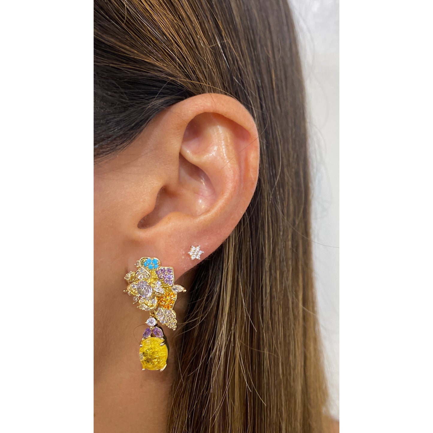 Aretes UKER