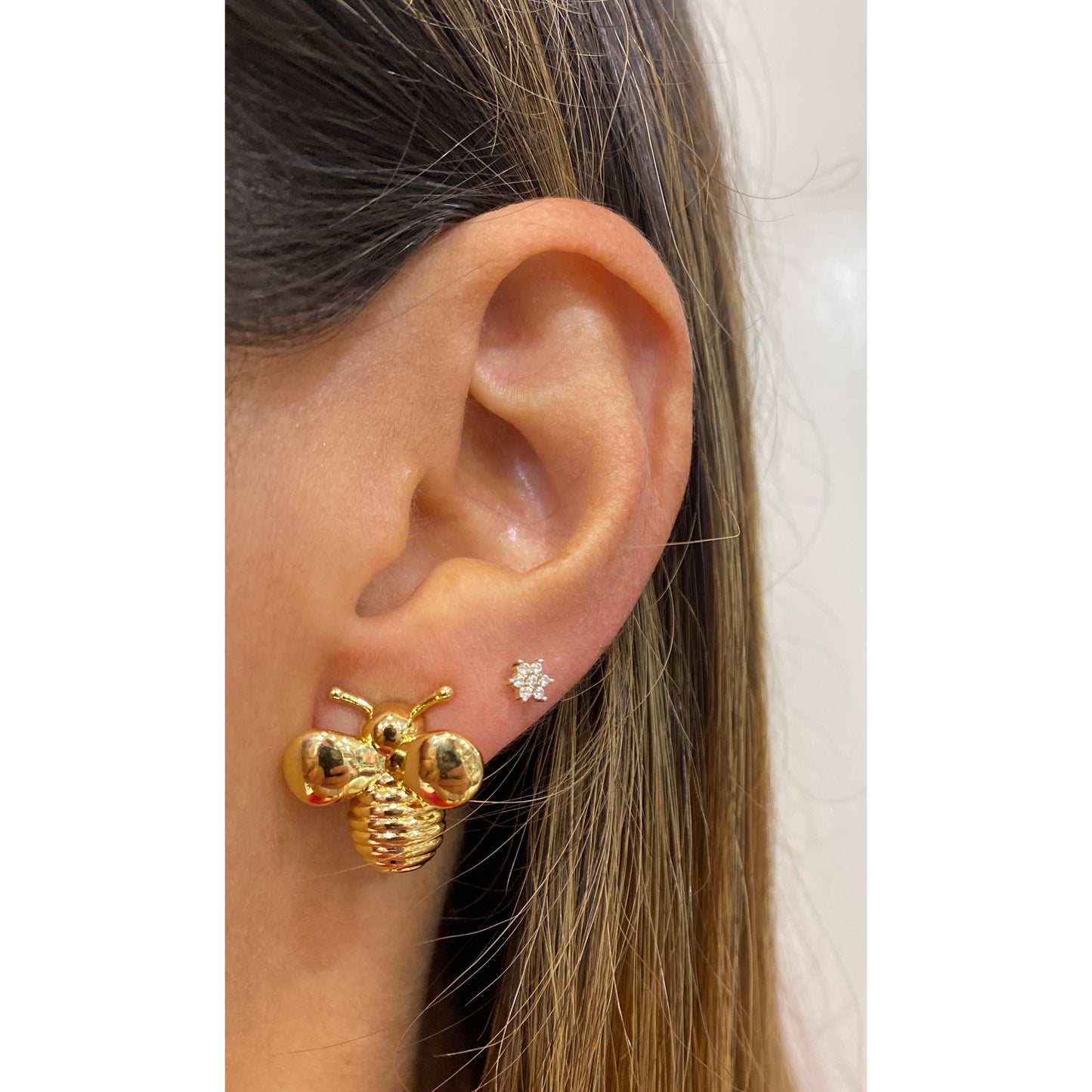 Aretes UKIX