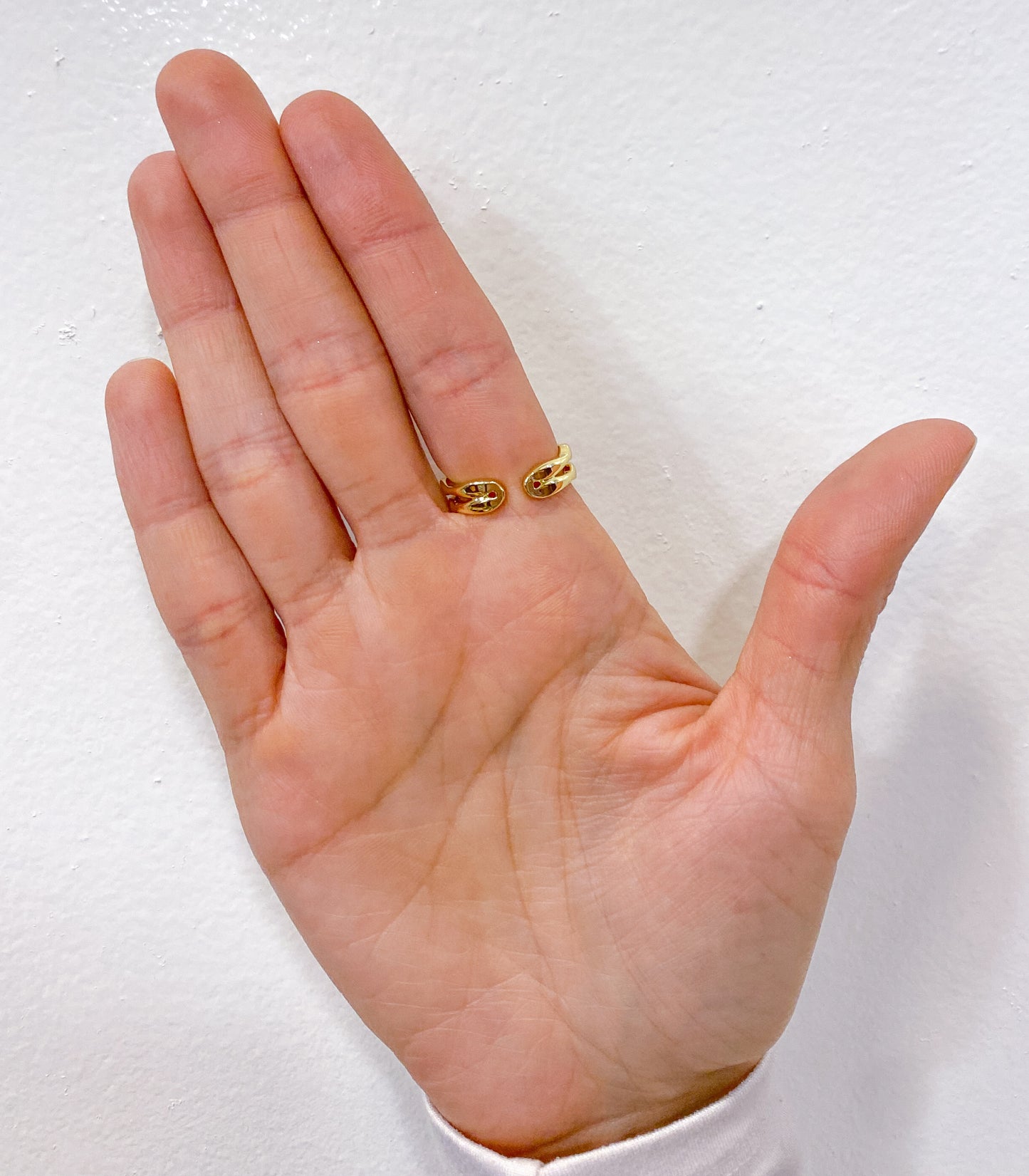 Anillo SUL Dorado Ajustable (Talla 5-6)