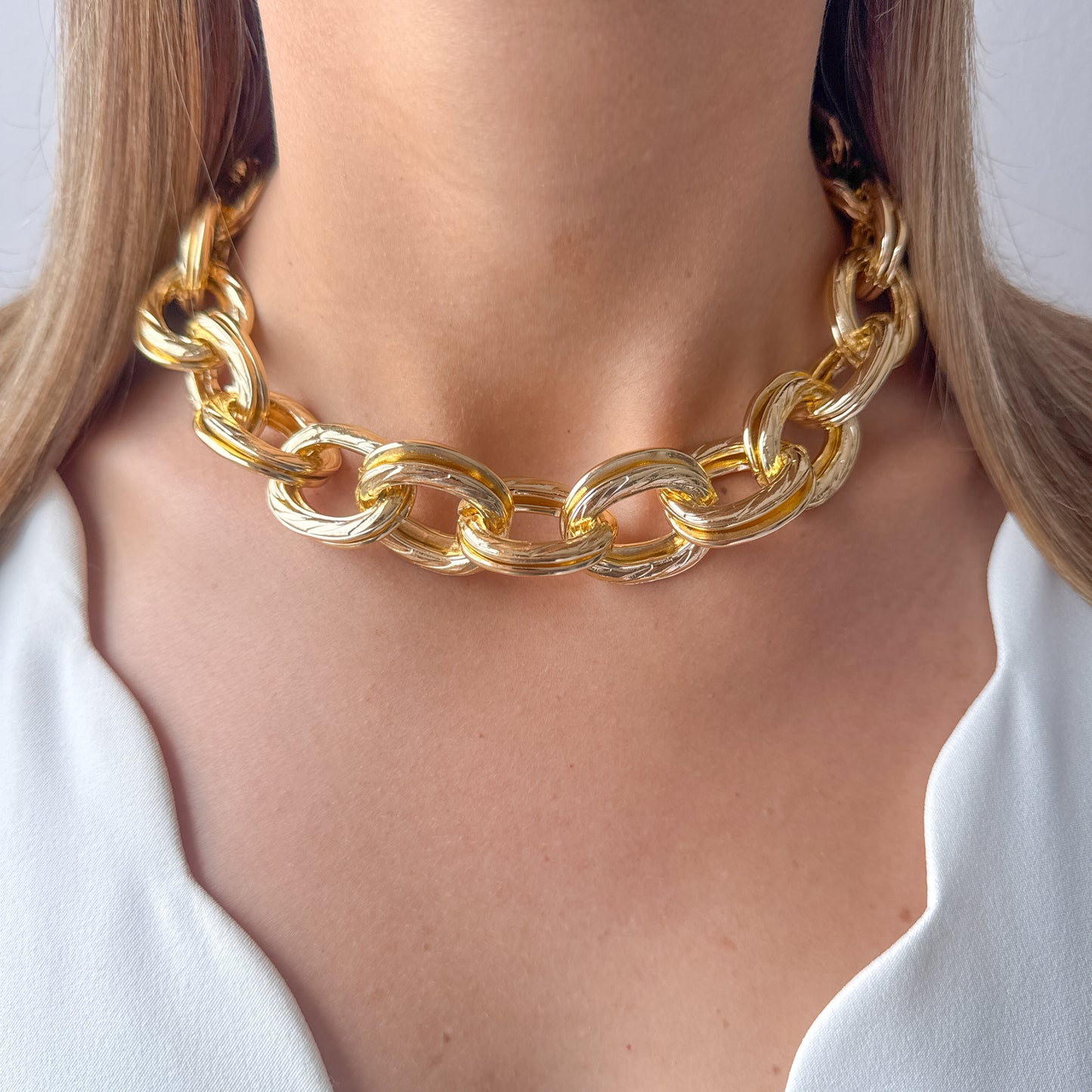 Collar ROKENA
