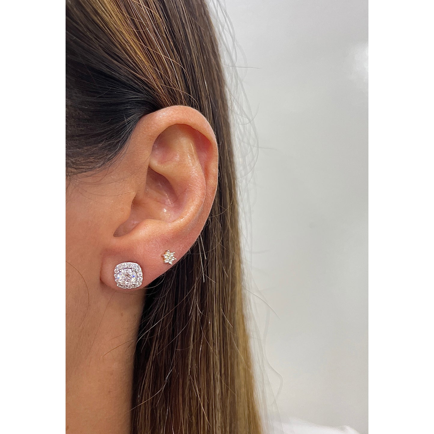 Aretes TOSHY Plateado Plata Rodinada-Moissanita 8mm