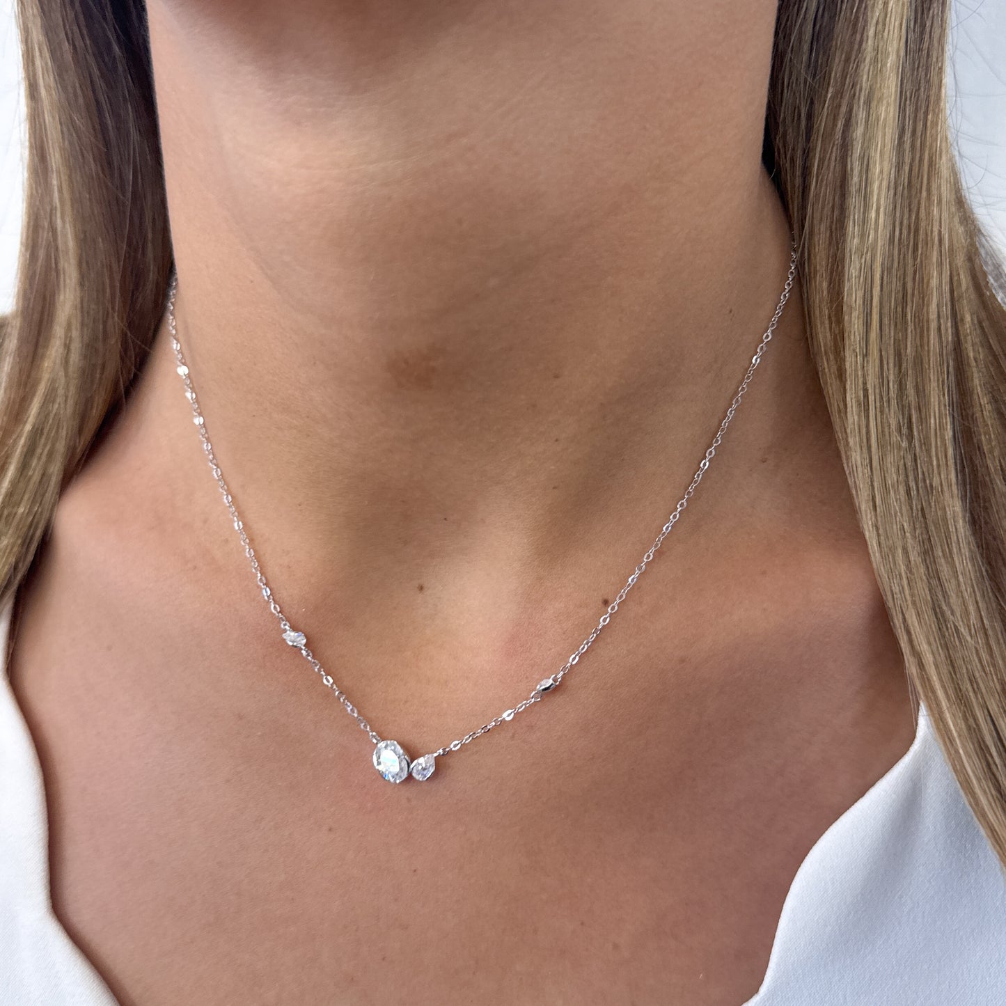 Collar XANU Plata Rodinada- Moissanita