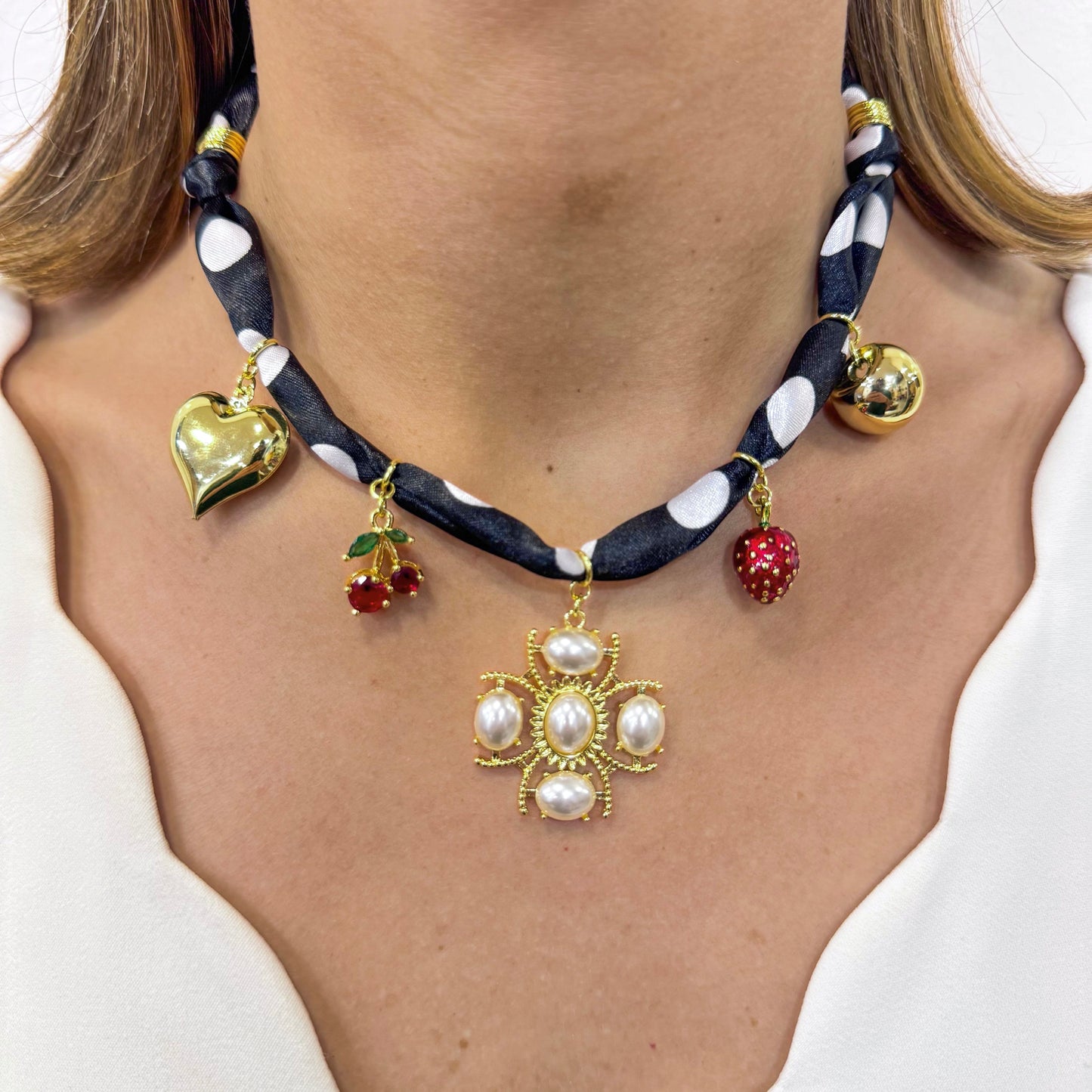 Collar AUZO